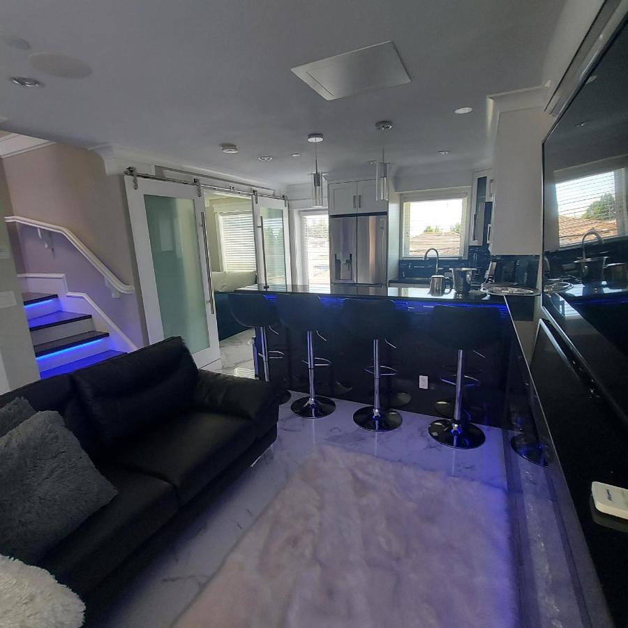 Beautiful Bright 3 Bed Townhouse Apartment Vancouver Ngoại thất bức ảnh