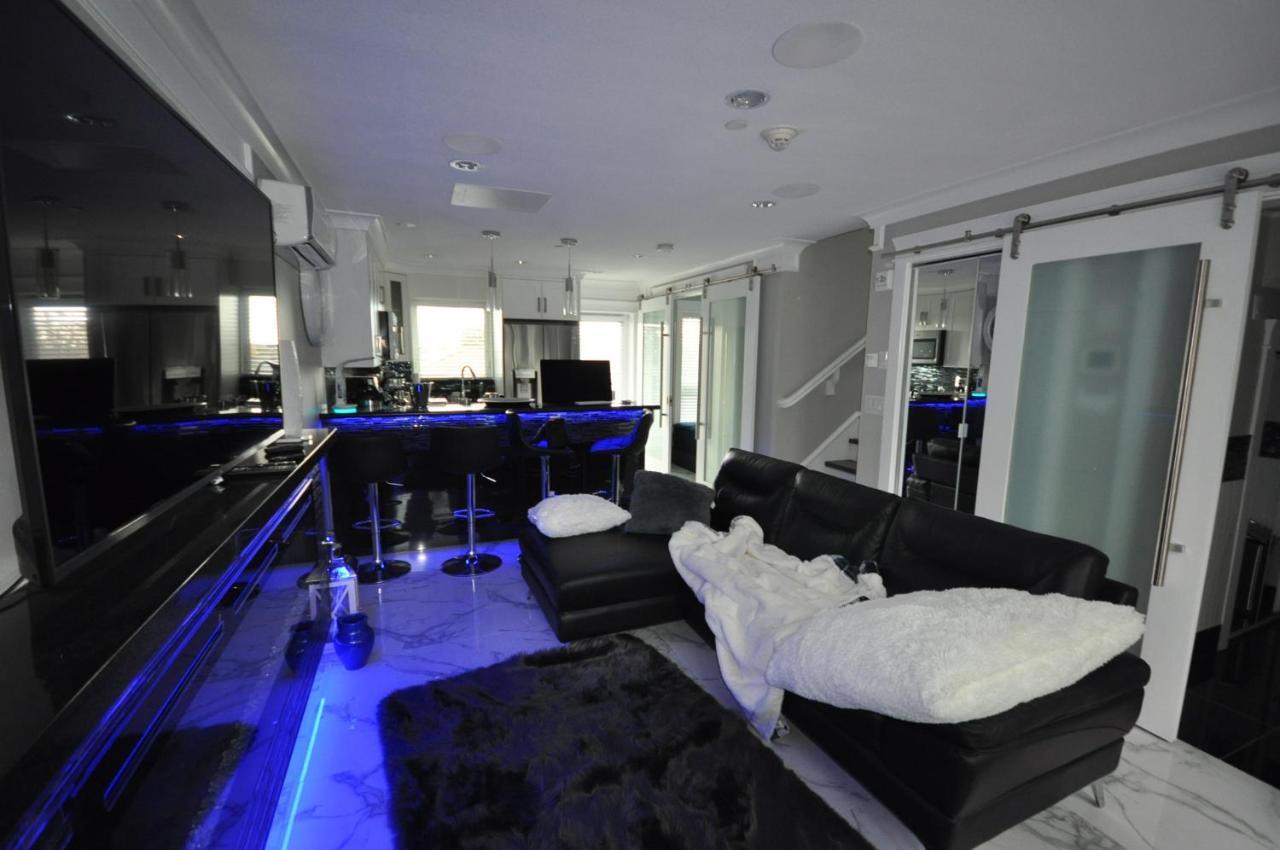 Beautiful Bright 3 Bed Townhouse Apartment Vancouver Ngoại thất bức ảnh
