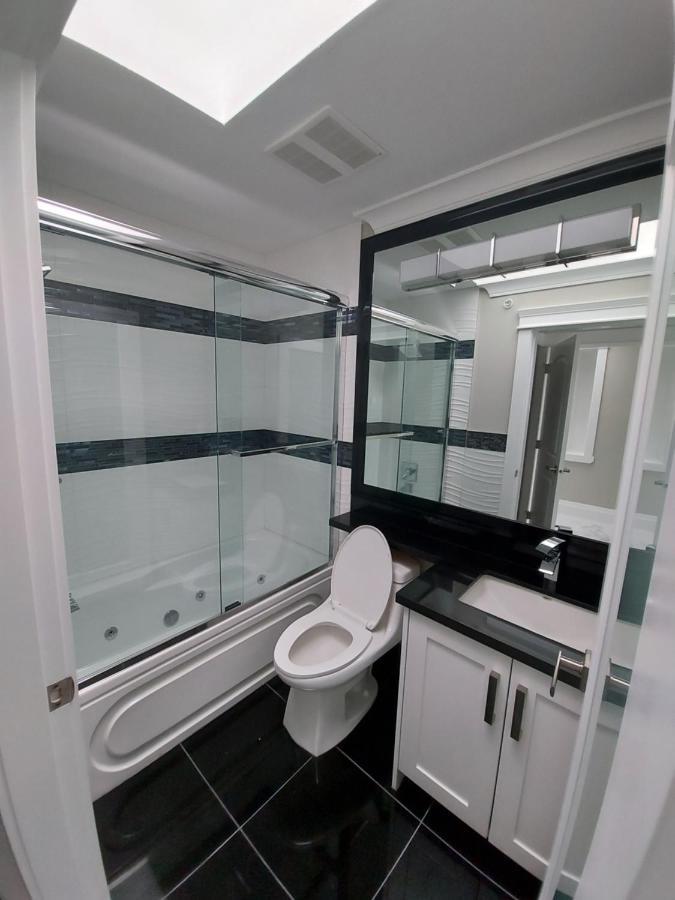 Beautiful Bright 3 Bed Townhouse Apartment Vancouver Ngoại thất bức ảnh